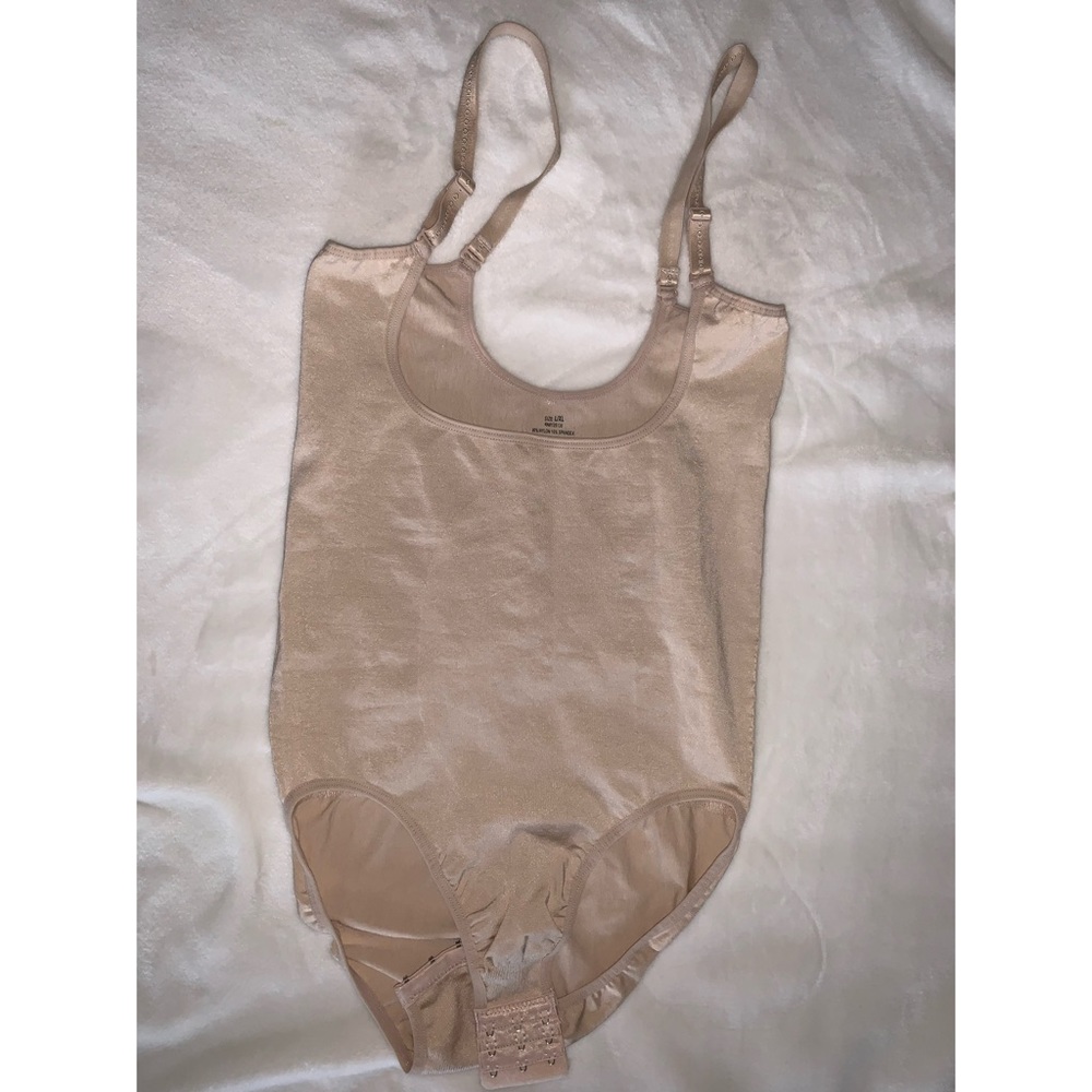 Stretch Shape Wear, New.